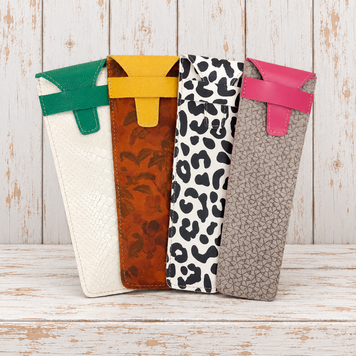 Lote de 4 fundas de abanico.